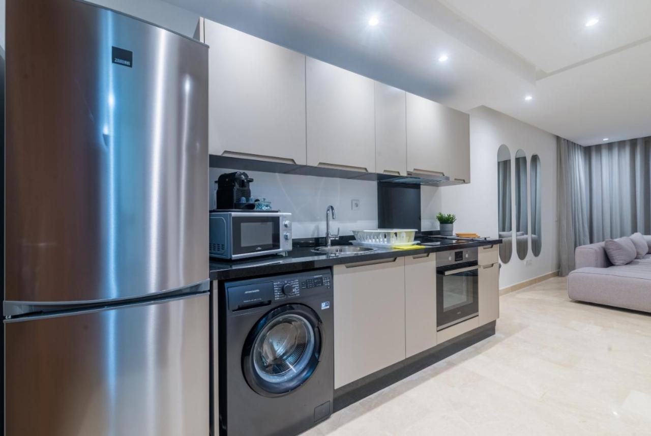 W Suites By Casacondo Apartment