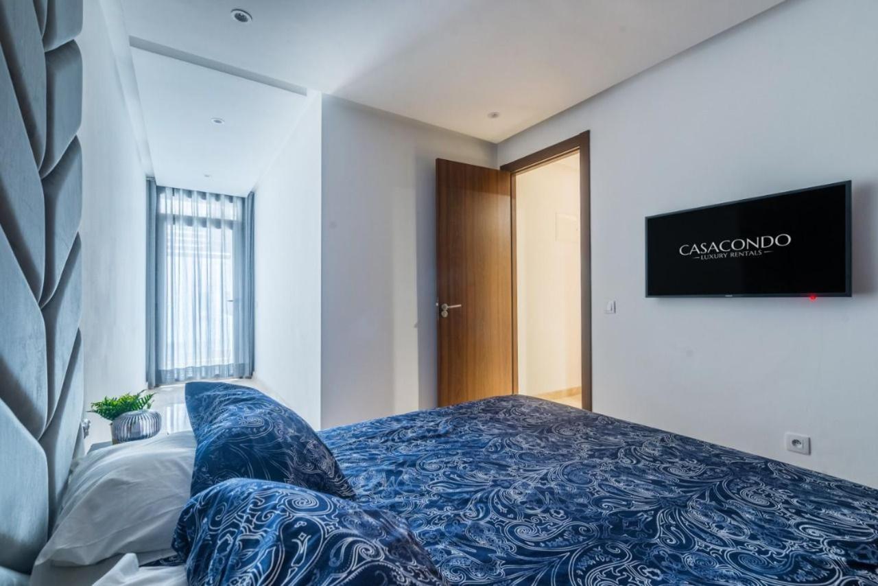 W Suites By Casacondo