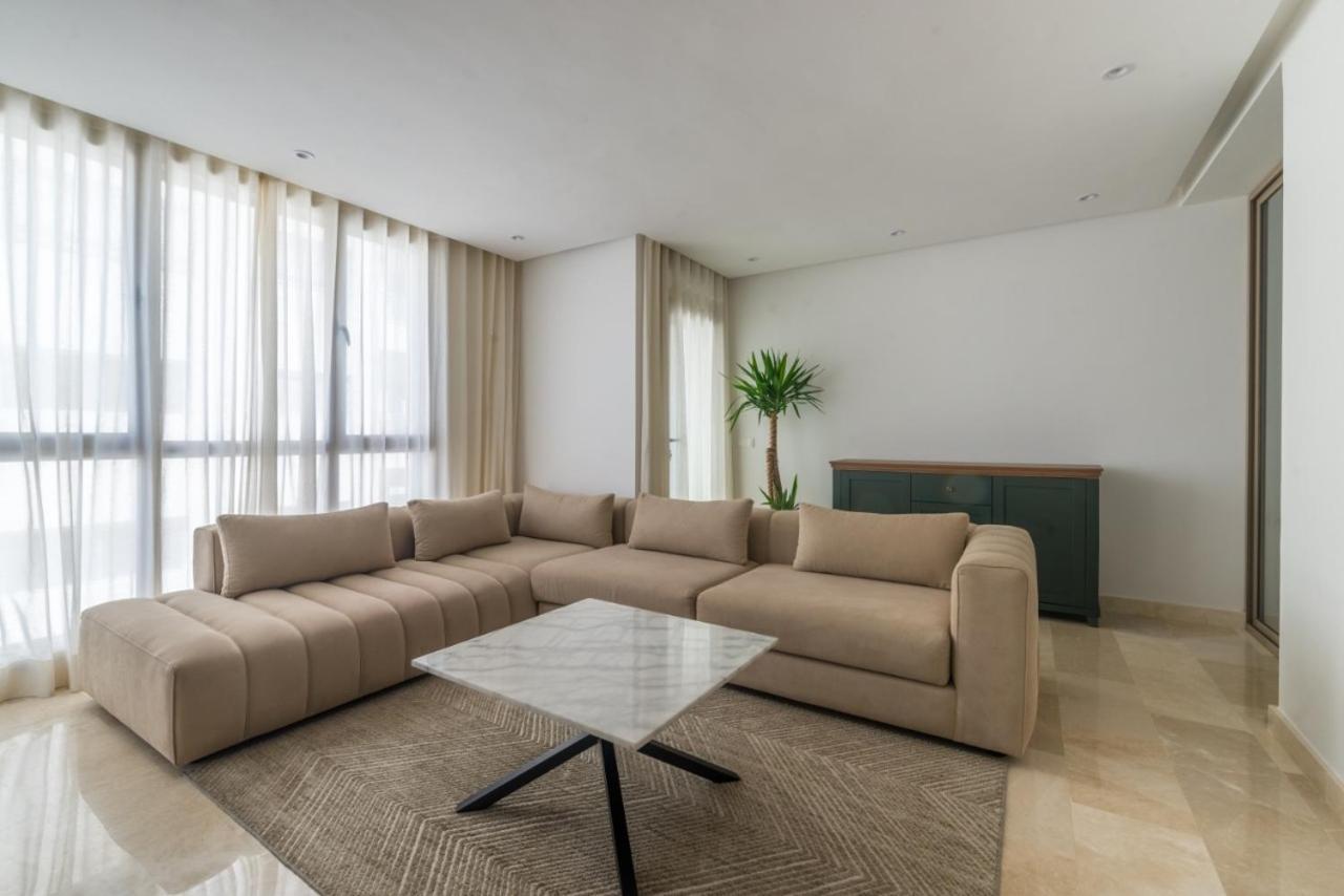 Apartment W Suites By Casacondo