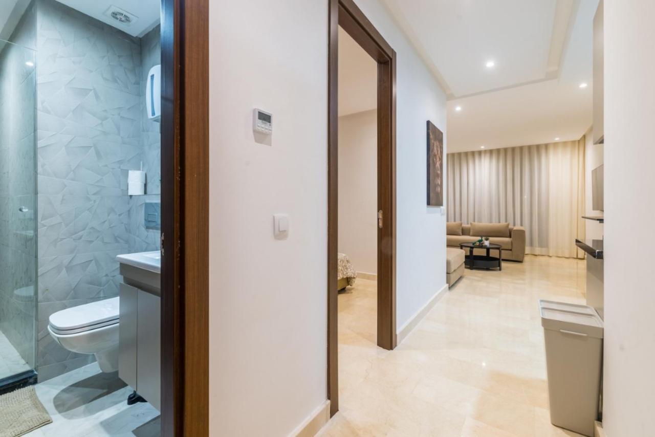 W Suites By Casacondo Casa Blanca